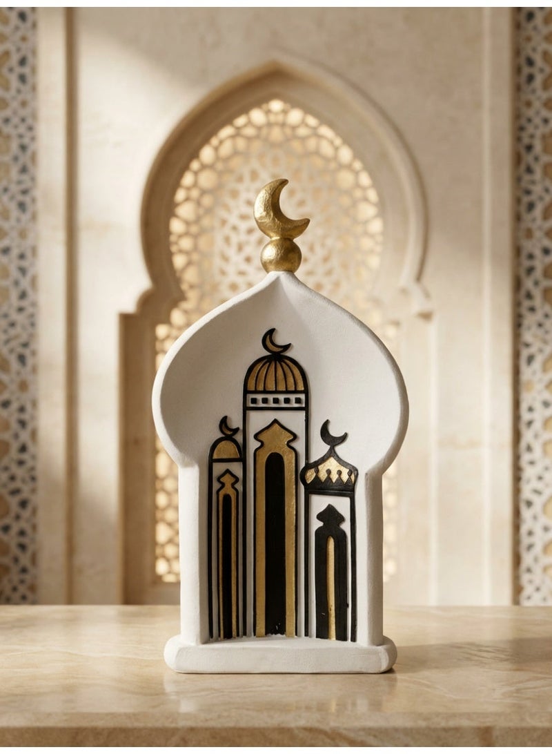 Tanseeq تمثال مسجد أنيق باللونين الأبيض والذهبي من الراتنج لتزيين المنزل العصري في رمضان، زينة طاولة إسلامية، هدية عيد مبارك، لمسة هلال للمنازل المسلمة - 1 قطعة - Image 3